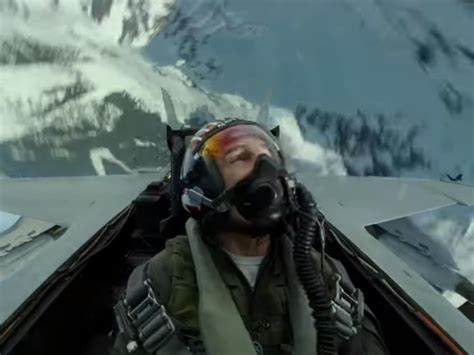 Top Gun Sequel Trailer Tom Cruise Unveils First Look At Much Hyped