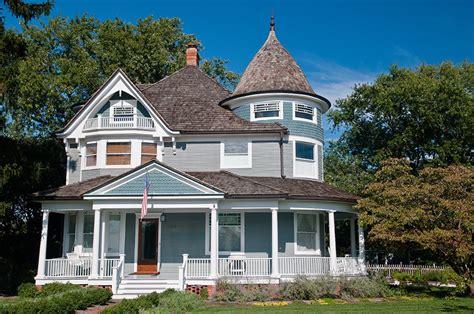 Victorian Style Houses Definition Characteristics And Different Types