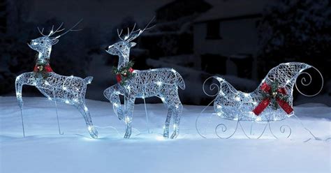 Reindeer And Sleigh Led Outside Christmas Light Set £1999 Studio