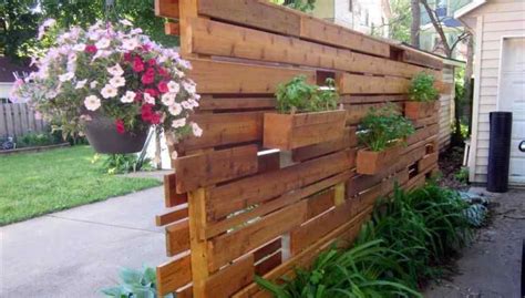 Gorgeous Privacy Wall Planter Design Ideas To Make Your Home More