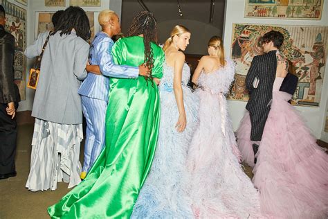 An Intimate And Eccentric Glimpse Inside The 2019 Met Gala Fashions Biggest Night Met Gala