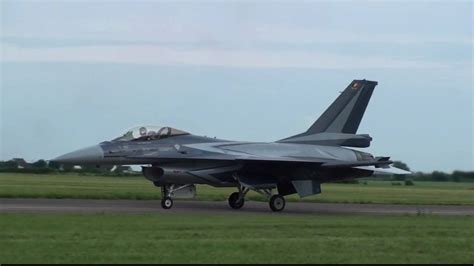 F1 2021 could be mouthwatering. F16 DE FOLIE !!! en HD /meeting aérien/air show - YouTube