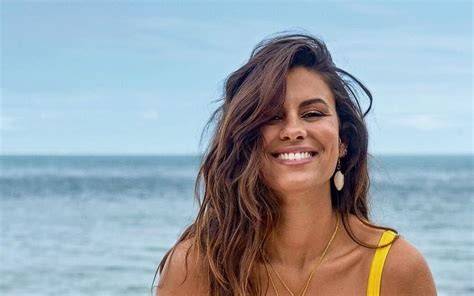 Carolina loureiro desvenda identidade do namorado no programa da sic 'a máscara': vip-pt-41658-noticia-carolina-loureiro-regressa-ficcao ...