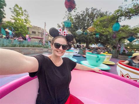 Going To Disneyland Alone Top Tips For A Disneyland Solo Trip