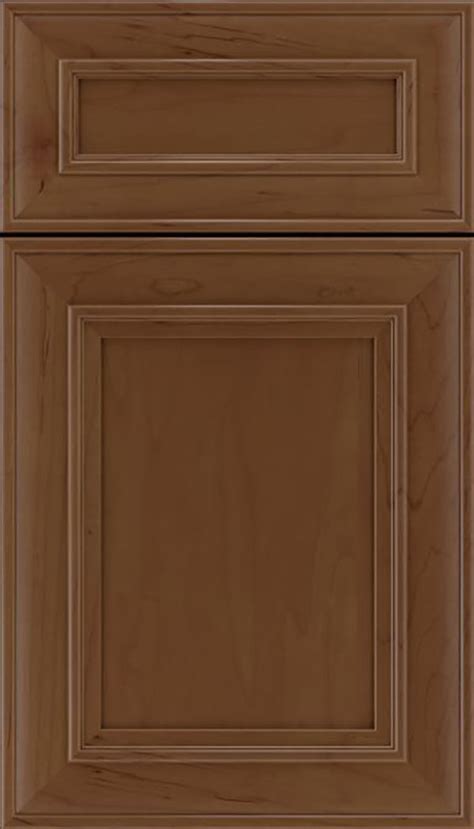 Our natural maple cabinet finish is achieved with a clear coat, which allows the woodgrain to show in its natural beauty. Sienna Maple Cabinet Finish - Kitchen Craft Cabinetry