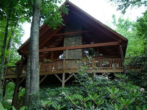 Let us help you plan the vacation of your dreams. Farallon Valle Crucis Log Cabin Rentals - YouTube
