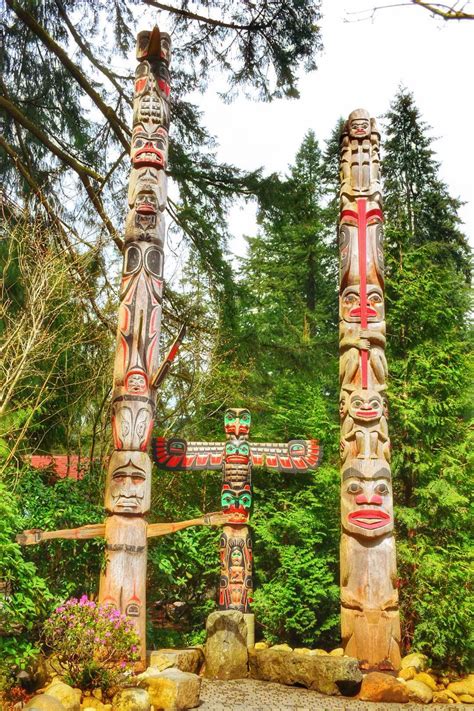 Totem Pole Native American Art Totem Pole Totem