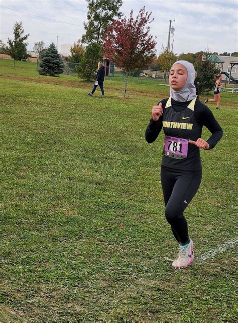 Ohio Cross Country Runner Disqualified For Wearing Hijab Without A