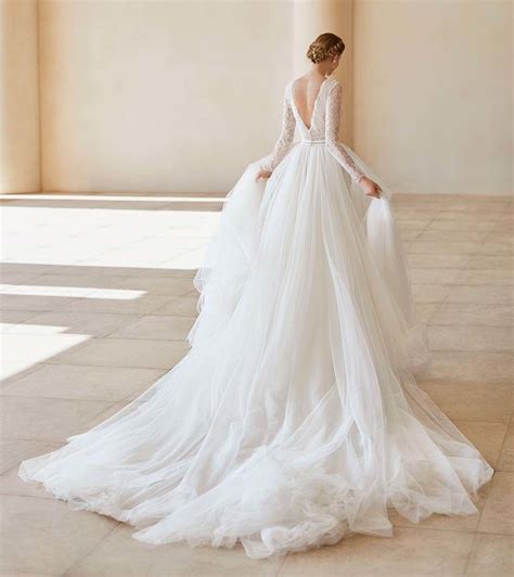 Auf der suche nach einem perfekten brautkleid für eine hochzeit mit wald, strand, rasen oder kaufen sie von milanoo für das schicke und gute qualit?t 2021 boho & bohemian hochzeitskleid in. Rosa Clará Brautkleider: Elegante Schnitte mit Haute ...