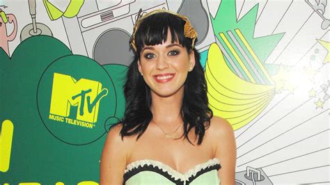 Watch Katy Perry Getting Intimate Netflix