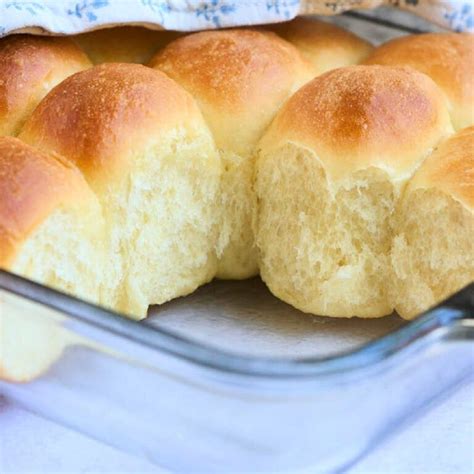 old fashioned soft and buttery yeast rolls homemade dinner rolls dinner rolls recipe best