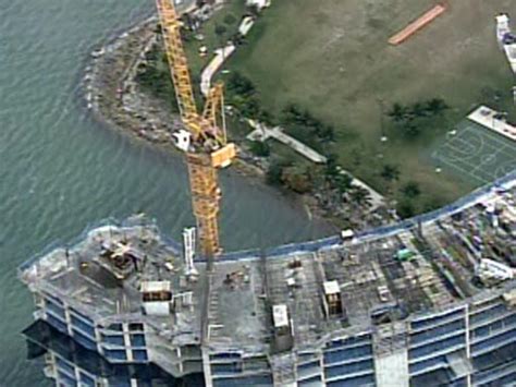 Florida condo collapse causes massive emergency response. Miami Crane Collapse - CBS News