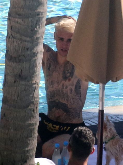 Justin Bieber At The Pool In Miami Florida Today Credit To Owner Justin Bieber Florida