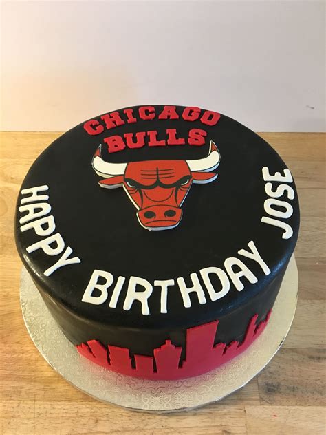 Chicago Bulls Cake By Pink Sugar Bull Cake Cake Chicago Bulls Cake