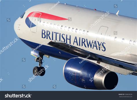 7936 Plane British Airways Images Stock Photos And Vectors Shutterstock