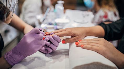 A Year Ago Nyc Nail Salons Closed What Happened To The Workers