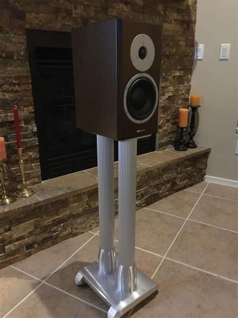 8 Great Diy Speaker Stand Ideas That Easy To Make Enthusiasthome Wooden