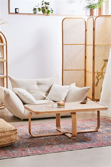 Features eight block legs and an expansive tabletop, perfect for hosting games night around and displaying your impressive collection of coffee table books. Ria Coffee Table | Urban Outfitters UK