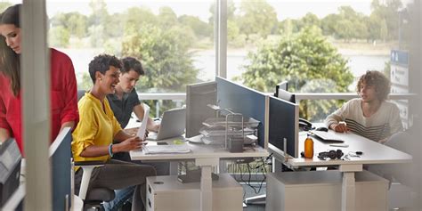 Pros And Cons Of Working In An Open Office Environment