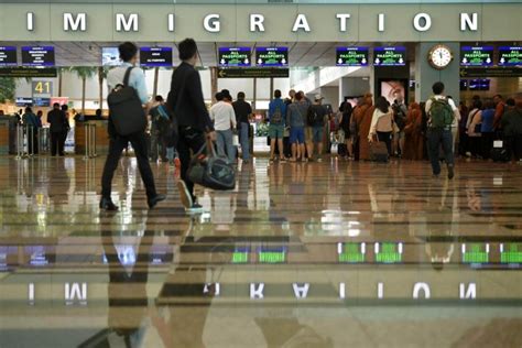Ica took to facebook on tuesday (18 aug) to remind those travelling to s'pore to submit their sg arrival card before clearing immigrations. ICA to launch electronic arrival card for foreign visitors ...