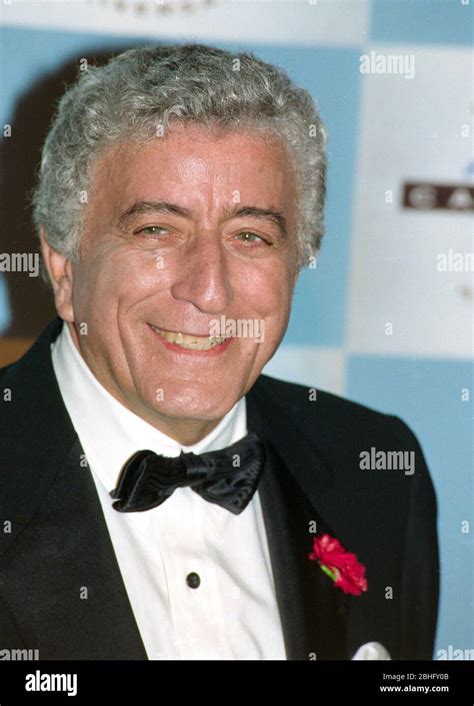 Tony Bennett Hi Res Stock Photography And Images Alamy