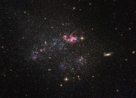 Hubble Image Of The Week A Distinctly Disorganized Dwarf Galaxy
