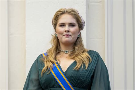 Dierendag Prinses Amalia Deelt Nieuw Kiekje Met Haar Paard