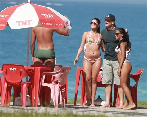 Ego Marcello Novaes Curte Praia E Mostra Corpa O S V Speras Dos