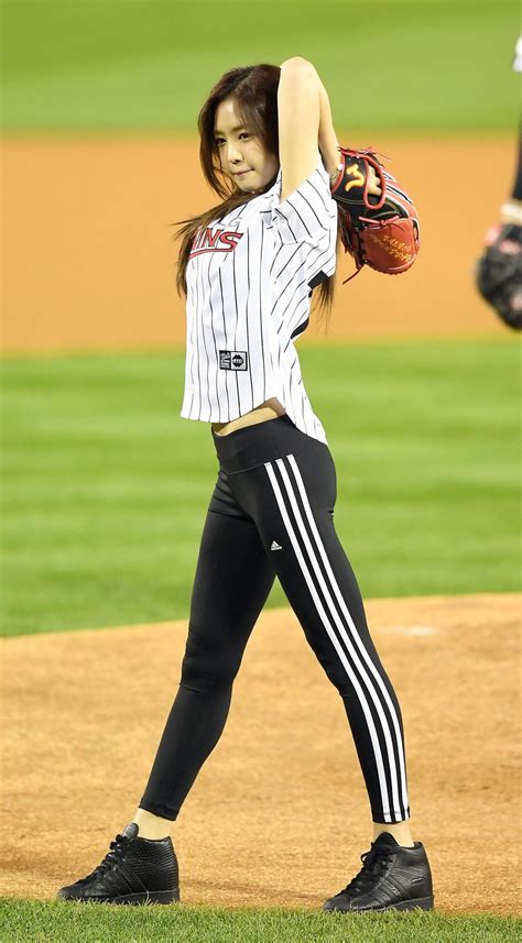 Naeun Has The Sexiest Baseball Pitch Youve Ever Seen Koreaboo