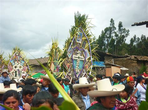 Our network of local florists and flower shops offers same day delivery for all occasions. Imagenes Cajamarca: Fiesta de las cruces de Porcón