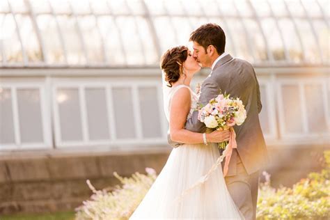6 Steps To Finding The Perfect Wedding Photographer