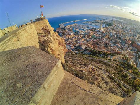 Castillo de santa bárbara (sv); Castillo de Santa Bárbara: Alicante - Guía de viajes - Tripkay
