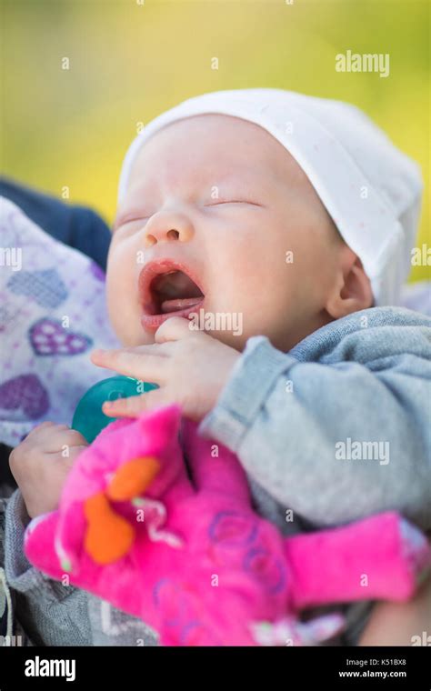 Newborn Baby Crying Suffering From Baby Colic Pain Stock Photo Alamy
