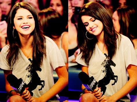 Post A Pic Of Selena Laughing Selena Gomez Answers Fanpop