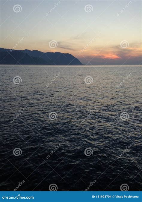 Lifestyle Evening Seascape Calm Sea The Sun Set Over The Horizon