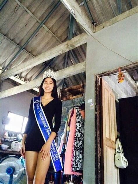 Reason Why This Beauty Queen Is Bowing Down Next To Bins