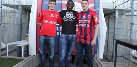 A place where clermont foot fans can enjoy match threads and news about the club. Deux supporters venus d'Angleterre | CLERMONT FOOT 63