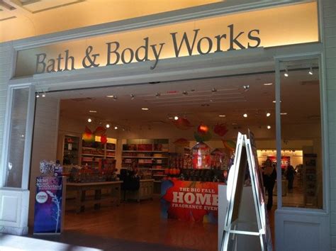 Founded in new york city in 1932, the brand. Bath & Body Works - Cosmetics & Beauty Supply - 1 Mall Rd ...