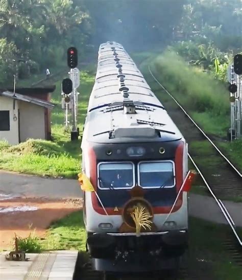 Luxury Train Denuwara Menike Commences Colombo Badulla Service