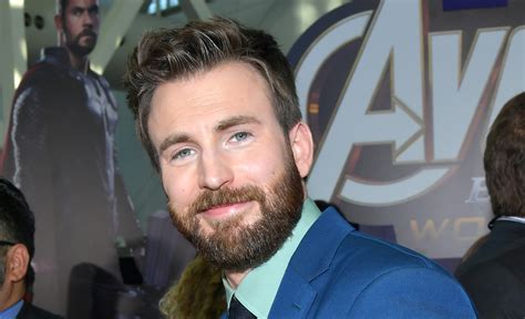 Chris Evans Comments About Showering Are Going Viral Amid The Recent Headlines Chris Evans