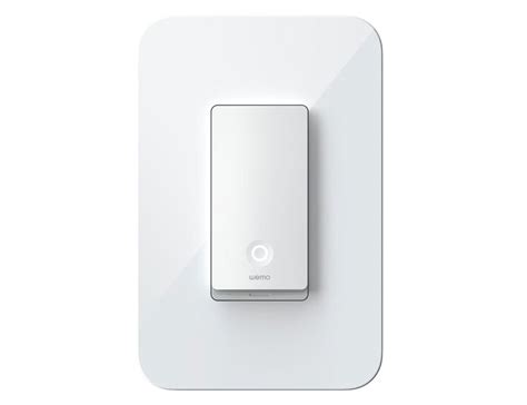 This Belkin Wemo Smart Light Switch Lets You Control Lights From Anywhere