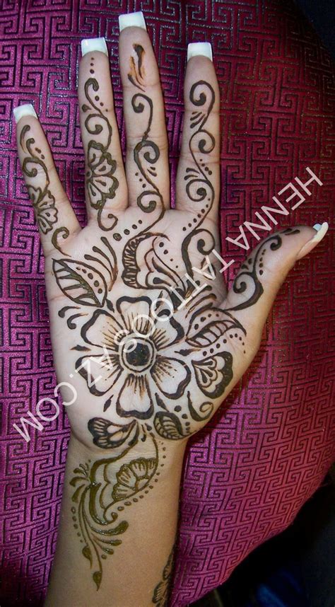 Motif henna ini pembuatannya cukup mudah dan tidak. Gambar Menarik Gambar Inai India Bisa Didownload | Teknik ...