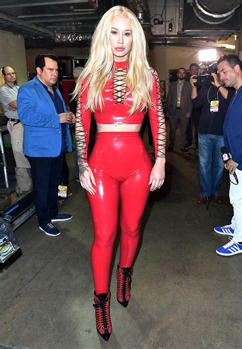 Iggy Azalea Most Sex Treme Outfit Ever Star Shocks With Near Nude Performance Daily Star
