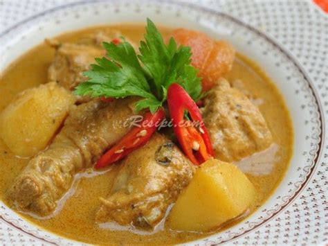 Sesuai jika digunakan ayam bahagian dada atau isi, tetapi boleh juga nak gunakan bahagian tulang yang lain. Pin di Malaysian Savory / Lauk-pauk