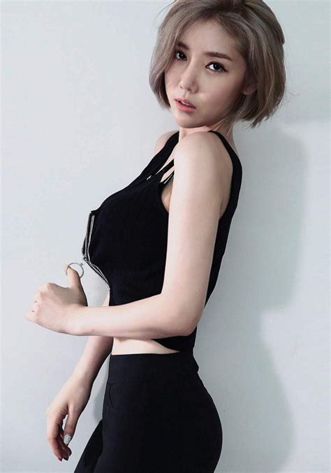 Secrets Hana Shows Lovely Proportions In Sexy Photo Shoot Koreaboo