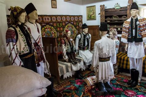 Traditii Romanesti La Casatorie Din Zona Bucovina Moldova