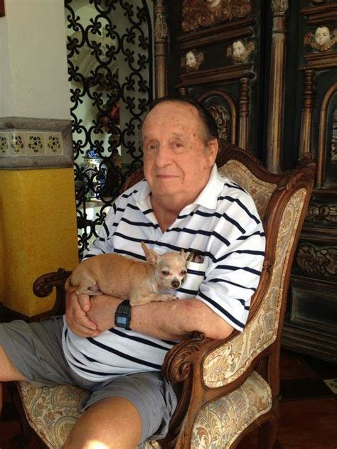 El pasado 28 de noviembre se cumplieron seis años de la partida de roberto gómez bolaños, conmemorado. Roberto Gómez Bolaños comemora 85 anos em família e com ...