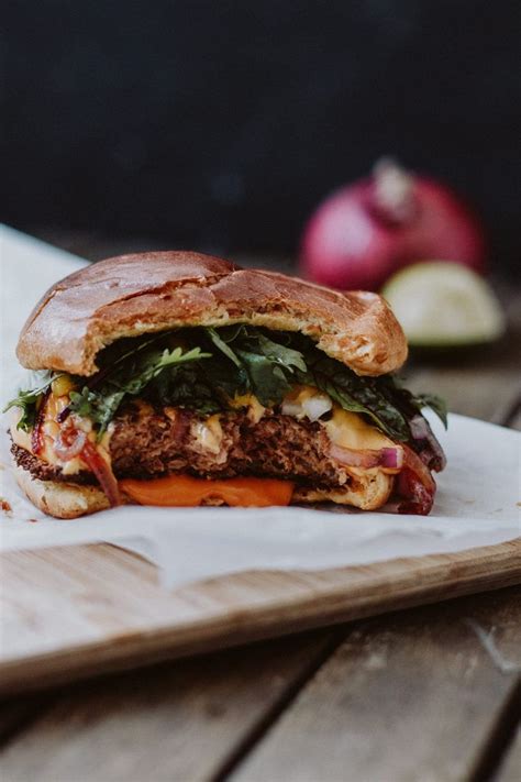 How do you cook beyond meat burger? Rezept: Beyond Meat Burger mit Mango Salsa | Rezepte ...
