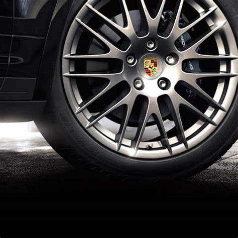 Porsche Cayenne Platinum Comes With Humongous 20 Inch Alloy Wheels