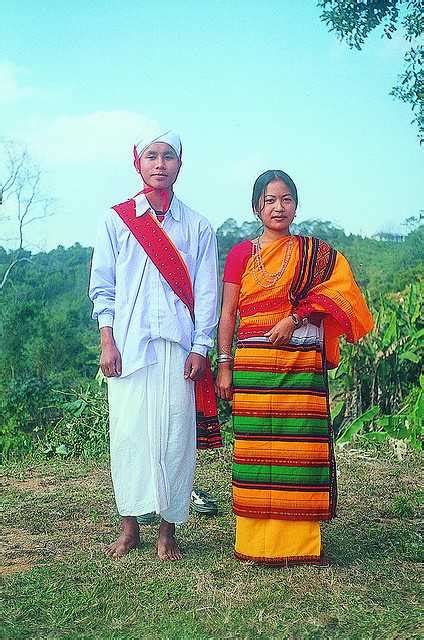 Dresses Of Assam Traditional Assamese Costumes Holidify